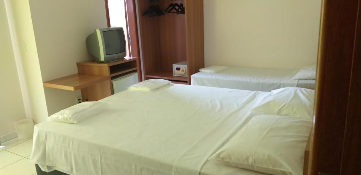 Hotel Golden Dolphin Grand Hotel 111 Caldas Novas Exterior foto